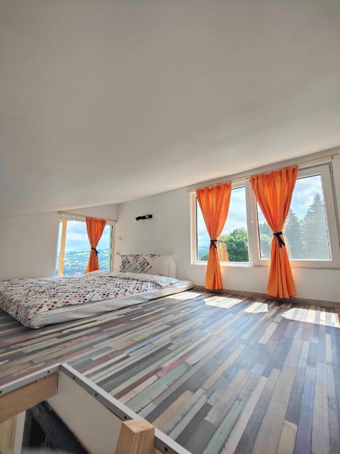 Rainbow Chalet Bran  Eksteriør bilde